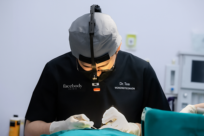 คลินิกปลูกผม Facebody